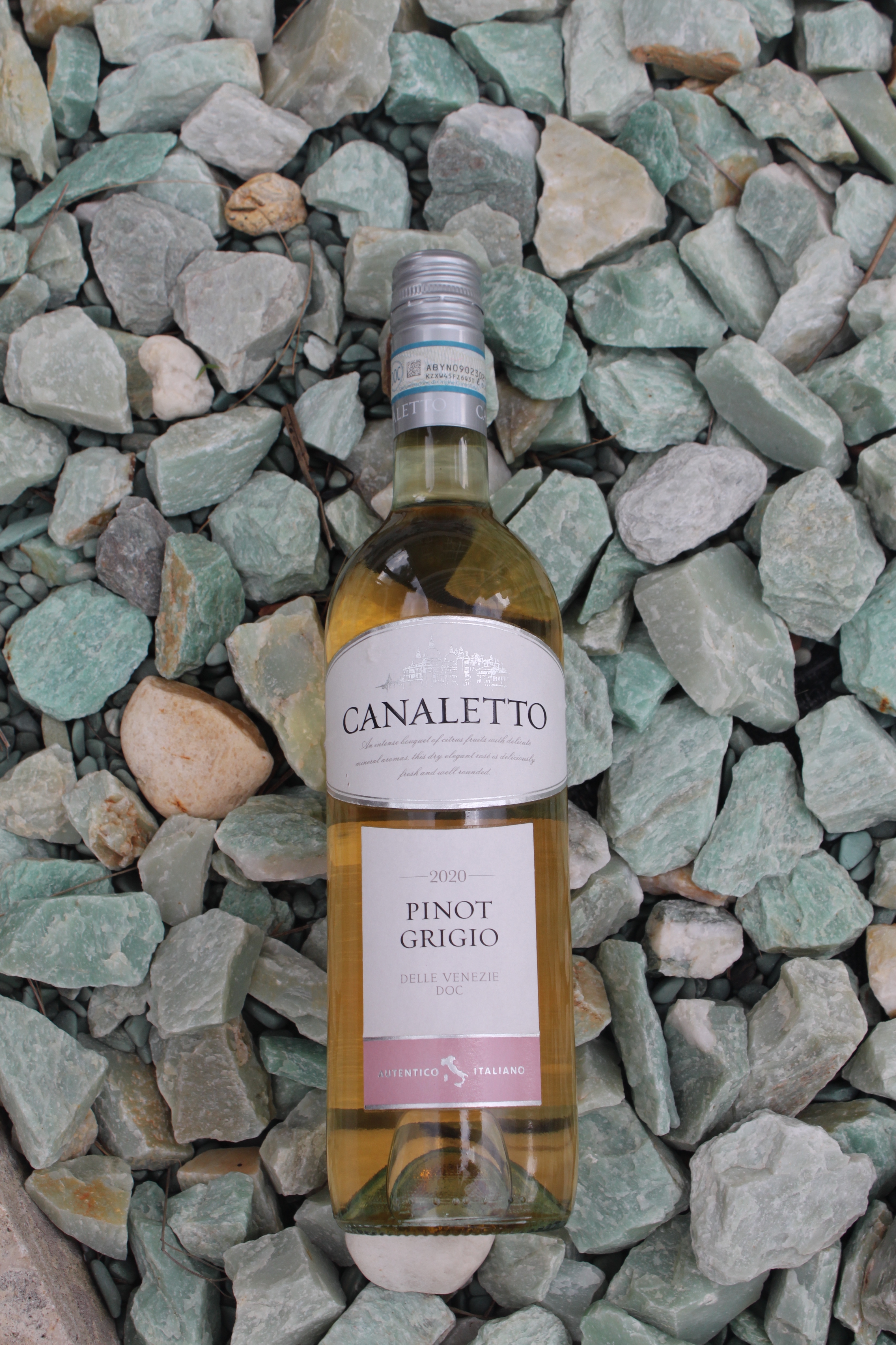 A classic wine from the Italian Alps: Casa Girelli Canaletto Pinot Grigio delle Venezie